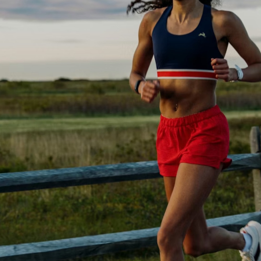 Tracksmith Run Bra - Picture 2 of 4